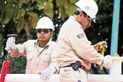Pemex pasa tijera a altos mandos y choferes