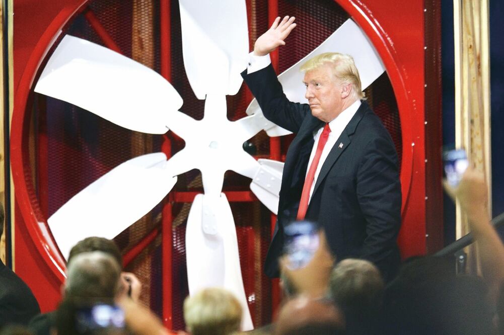 El presidente Donald Trump ayer, en Springfield, Missouri. (AFP)