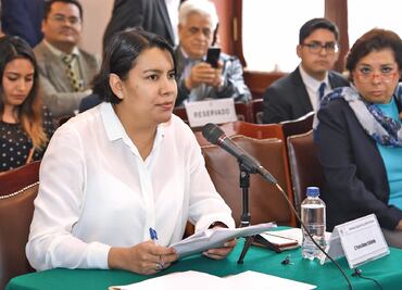 Opositores y simpatizantes de Perla Gómez chocan