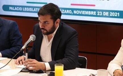 PRI ve como "traidor" a Carlos Miguel Aysa… y diputados de Morena como "valiente" por voto a la reforma eléctrica