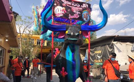 Con “Toro Diablo”, “Pajarito” y “El Tierno”, celebran “pamplonada pirotécnica“ en Tultepec