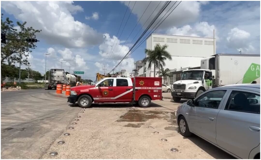 Mueren dos trabajadores atrapados en fosa séptica de una procesadora de pollos en Yucatán. Foto: Especial