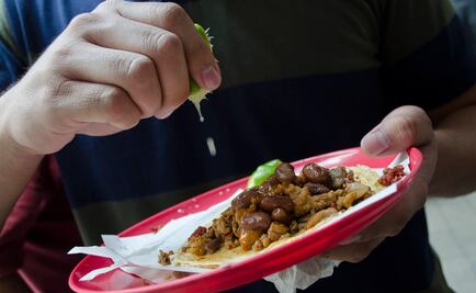 Dan curso del taco en universidad de EU