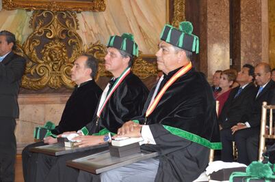 Otorgan Honoris Causa a rector de la Universidad Naval