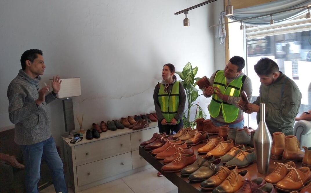 Prohibición a importaciones de calzado puede beneficiar a productores nacionales pero afectar precios, dice Banamex. Imagen de referencia. Foto: Picaso Tours