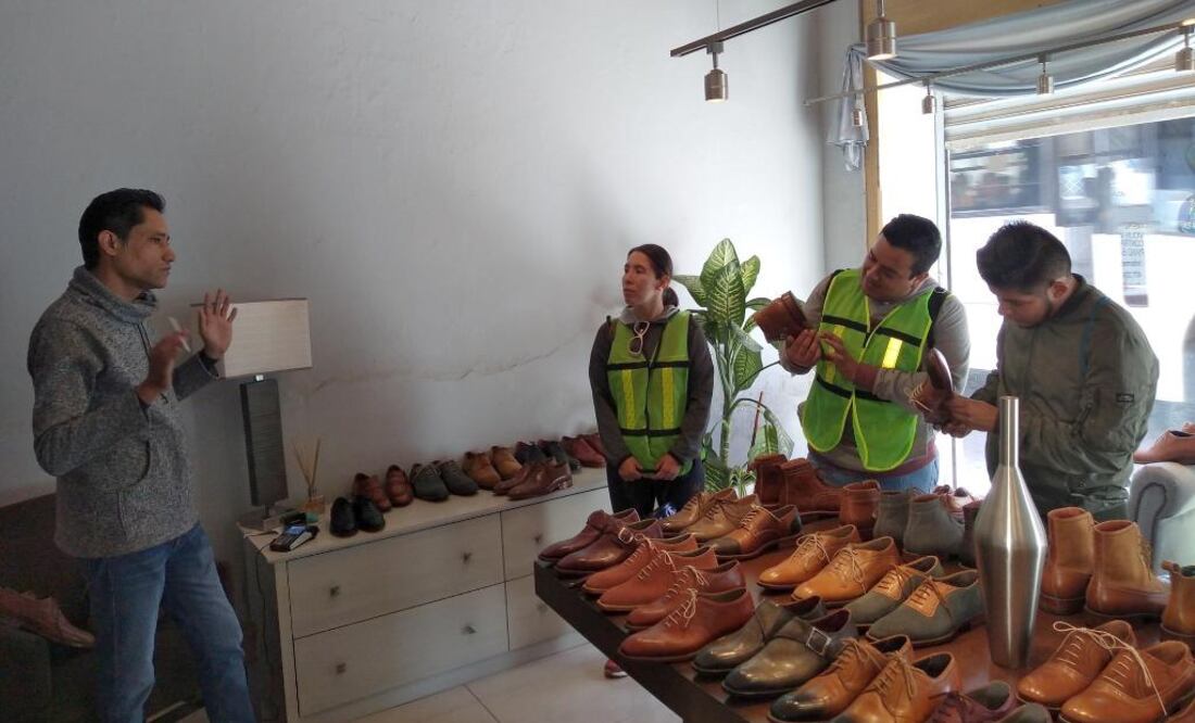 Prohibición a importaciones de calzado puede beneficiar a productores nacionales pero afectar precios, dice Banamex. Imagen de referencia. Foto: Picaso Tours