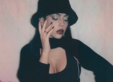 Pantuflas y bermudas, el look de Georgina Rodríguez para la alberca