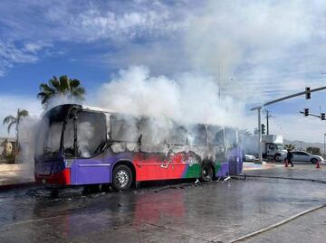 Incendian camiones en Los Cabos