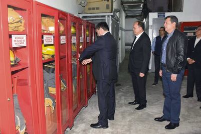 Revisan instalaciones de plaza comercial  