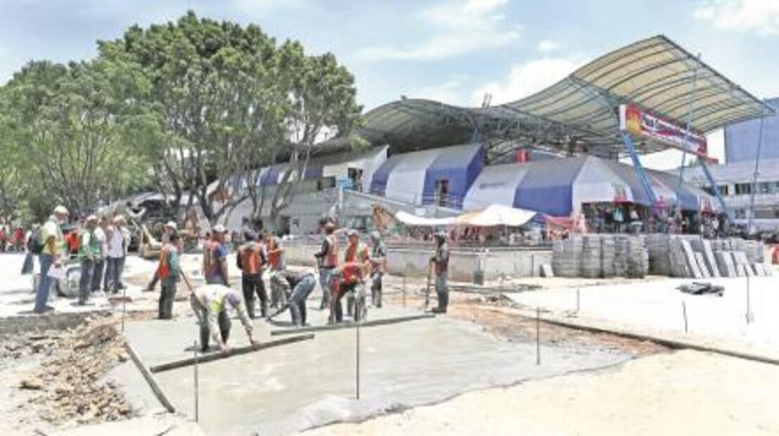 Hallan basamento mexica de 8 metros en Plaza Pino Suárez 