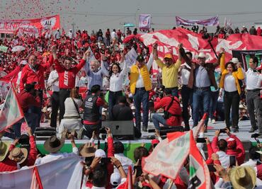 Alito y Creel levantan la mano a Alejandra del Moral en cierre de precampaña del Edomex
