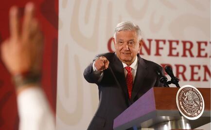 Pide AMLO a alcaldes de oposición protestar con eficacia política y sin violencia