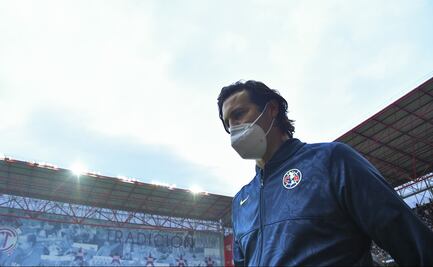 Santiago Solari prepara el Clásico Nacional como un juego más