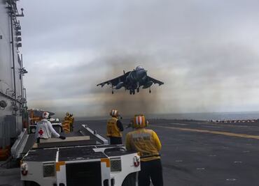 EU difunde primeras imágenes del despliegue de barcos hacia Venezuela; militares operan aeronaves y apuntan con rifles