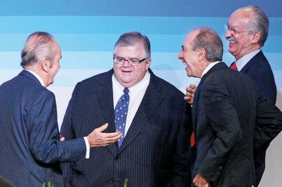 Banxico seguirá a la Fed para ajustar las tasas: Carstens