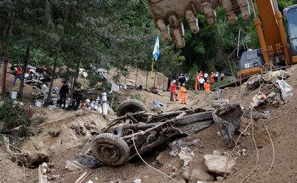 Suman 107 muertos por alud en Guatemala