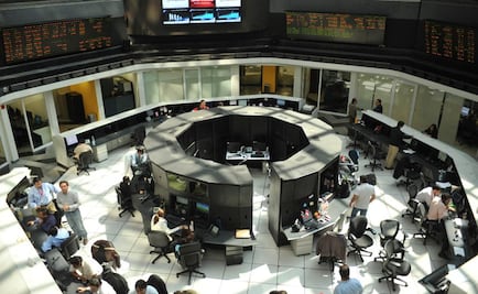 BMV opera con descenso de 0.42%