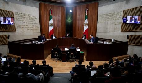 Tribunal Electoral rechaza opinar sobre acción de la SCJN contra reforma judicial; señala falta de competencia