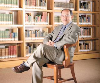 “Hay que preocuparnos por el náhuatl, pero también por el español”