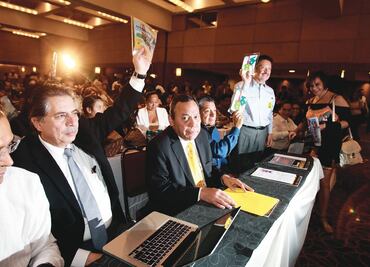 Quitar candados a Basave y alianzas con el PAN, a debate