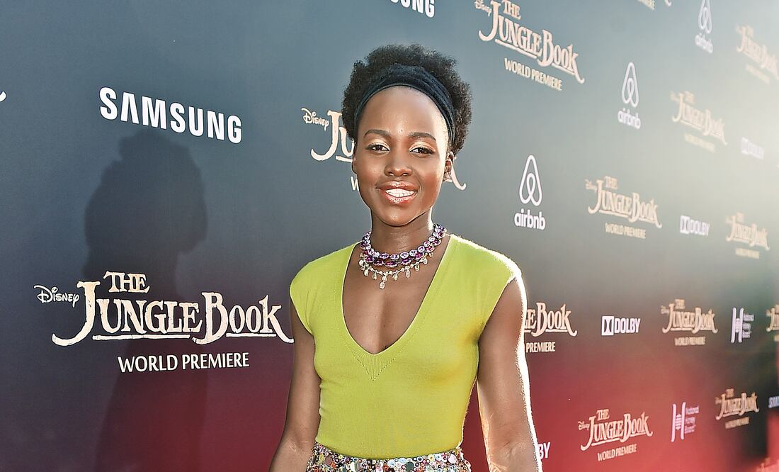 Lupita acudió la noche del lunes a la premier de la película de Disney, la cual se estrenará el 15 de abril. Es la primera vez que la actriz de 33 años hace doblaje en Hollywood (JORDAN STRAUSS. AP)