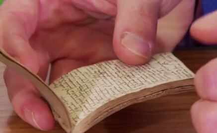 Hallan cuaderno del siglo XVII con notas sobre Shakespeare