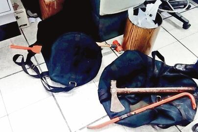 Prenden fuego para distraer y robar banco