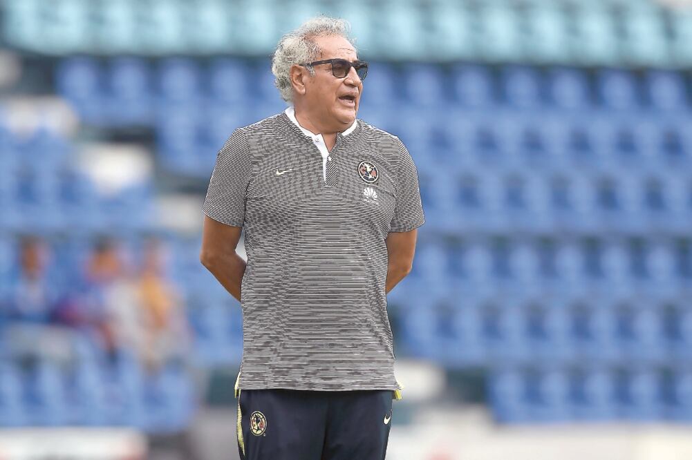 Cuéllar, DT del América Femenil, ante las dinámicas pumas (ETZEL ESPINOSA. IMAGO7)