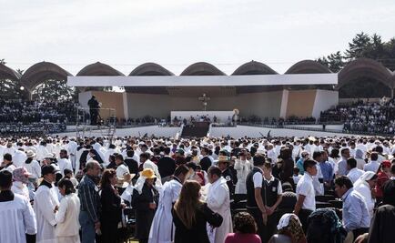 Cuentan hasta el 43 durante evento papal por Ayotzinapa