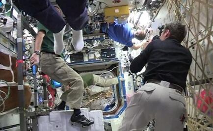 Video. El 'mannequin challenge' llega al espacio