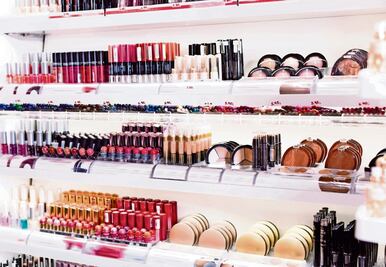 Arreglo personal, aún sin superar golpe de pandemia