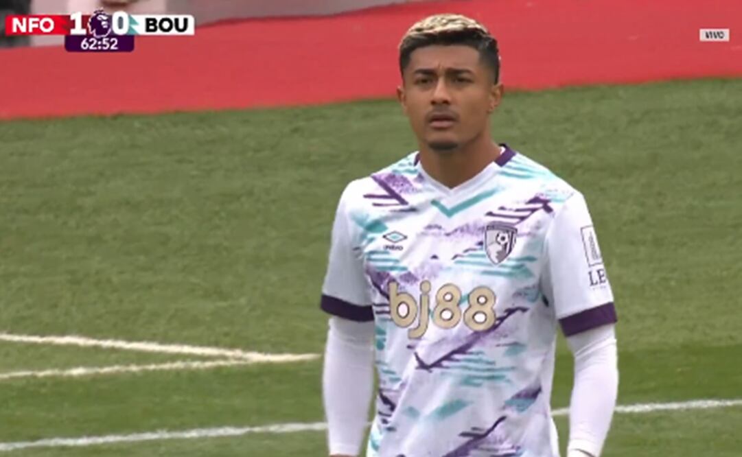 El mexicano Julián Araujo debutó en la Premier League con el Bournemouth