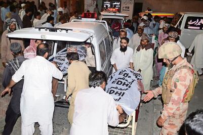 Atentado en Paquistán deja al menos 128 muertos