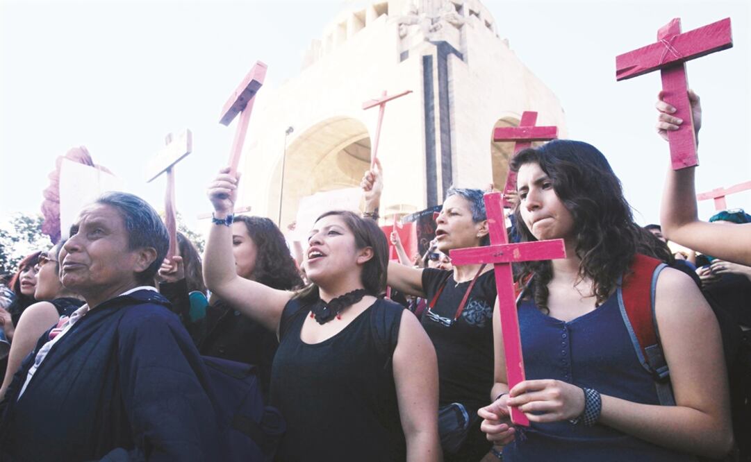 Especialistas dicen que las víctimas de feminicidio tienen, en promedio, de 18 a 30 años y sus parejas sentimentales pasaron de los celos a los golpes. (ARCHIVO EL UNIVERSAL)