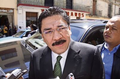 Ulises Ruiz pide frenar en el PRI nombramientos