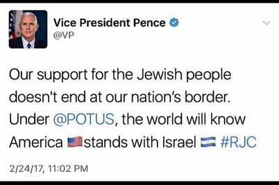 Mike Pence confunde banderas en dos tuits