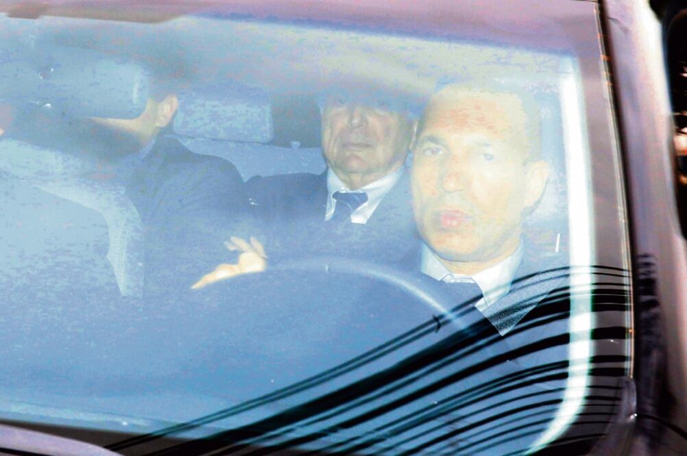 A la cárcel. Michel Temer, exmandatario brasileño, se entregó ayer a la policía, luego de que le revocaran su habeas corpus. Foto: NACHO DOCE. REUTERS