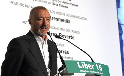 La crisis, excusa para los que nunca leen: Pérez-Reverte