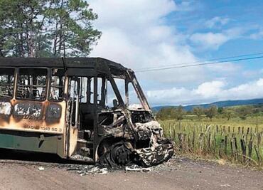 Se enfrenta CJNG con exautodefensas