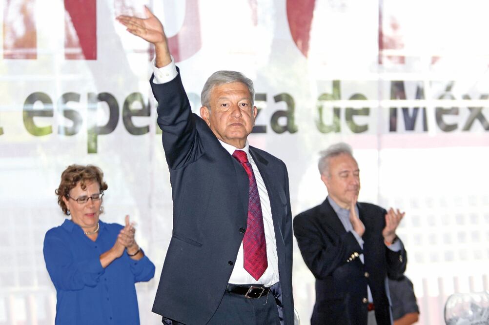 Andres Manuel López Obrador, presidente nacional de Morena, indicó que el objetivo es que en un año el partido tenga grupos en todas las secciones electorales. LUCÍA GODÍNEZ. EL UNIVERSAL