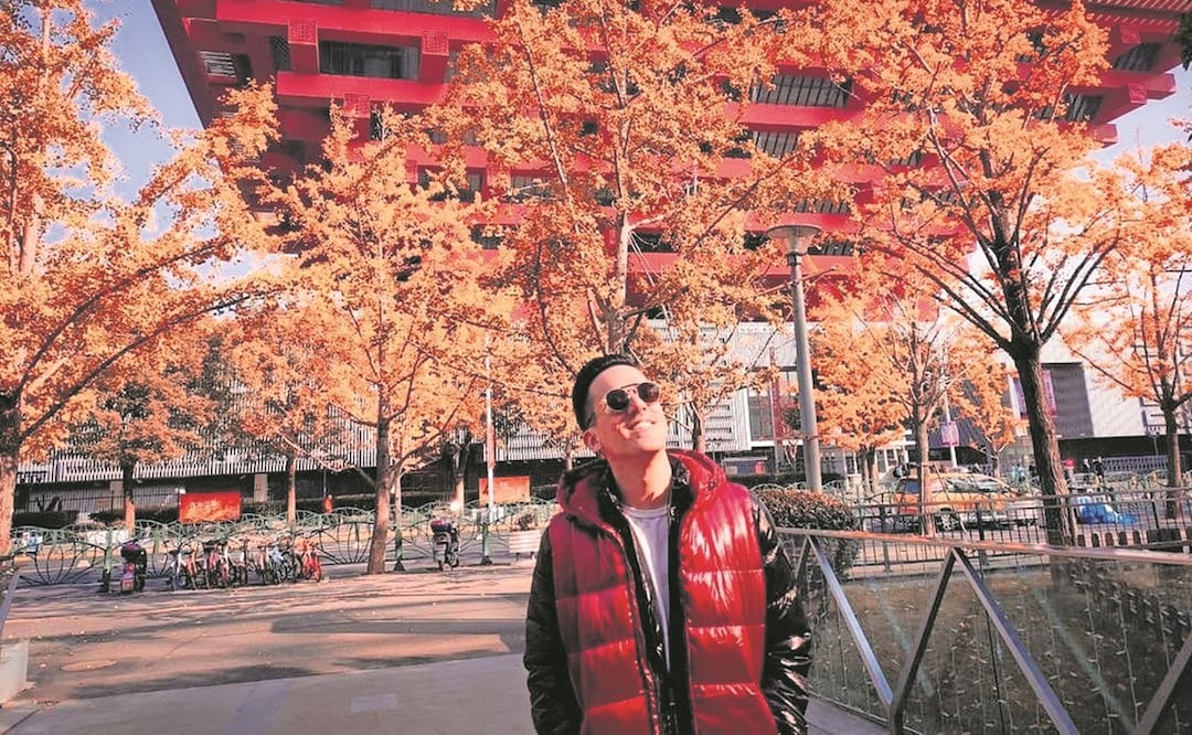 Carlos Guzmán lleva seis años viviendo en China. Allí se mantiene en contacto con otros mexicanos y asegura que en medio de la pandemia han sido muy solidarios. Foto: Especial 