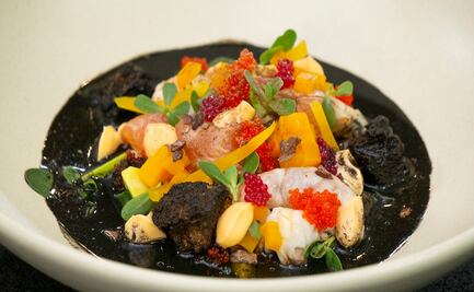 Cómo hacer aguachile de trucha y camarón al aroma de chiles y cacao