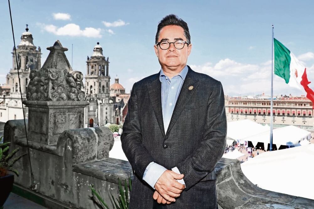 Leonel Luna admite que el PRD ha envejecido y se debe generar un código de ética que permita frenar las traiciones que se dieron (ARCHIVO EL UNIVERSAL)