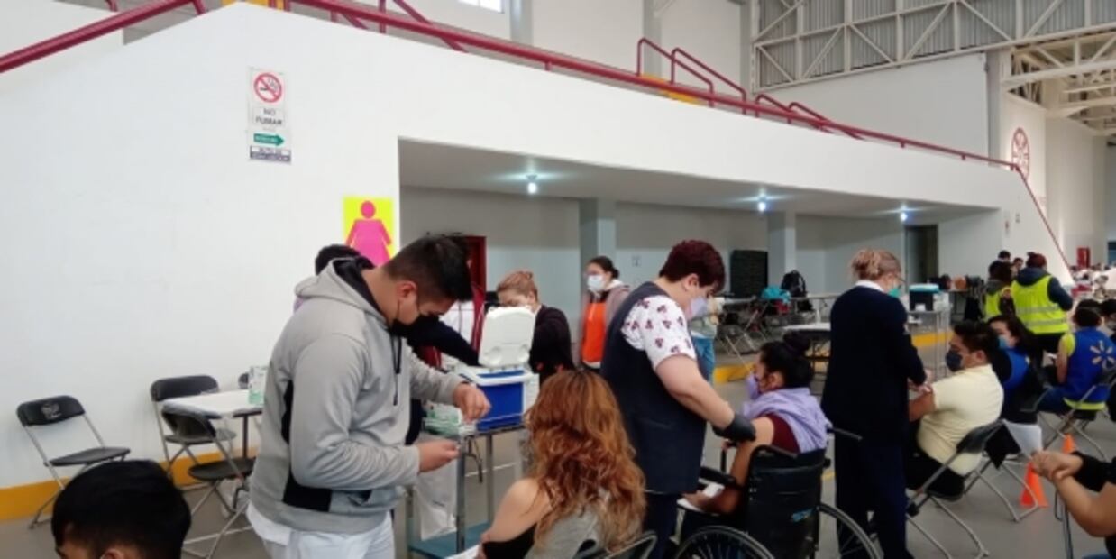 Llaman a trabajadores de empresas del Edomex a aplicarse refuerzo contra Covid-19