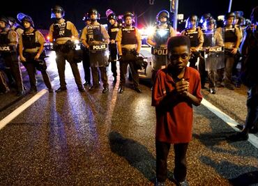 Ferguson: Declaran estado de emergencia tras violencia