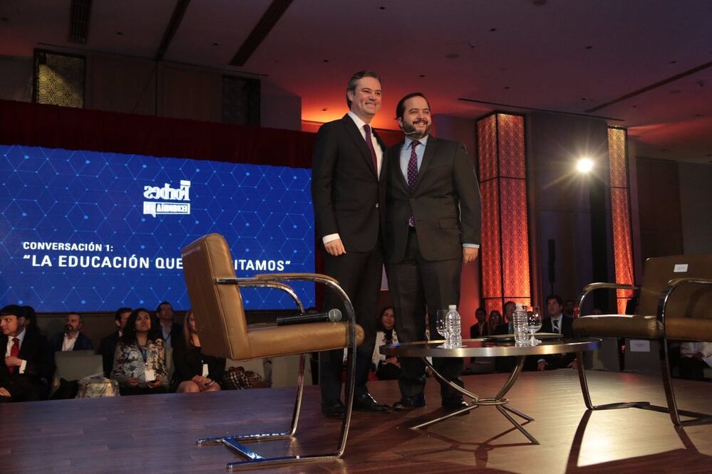 Imagen tomada del Twitter de Aurelio Nuño