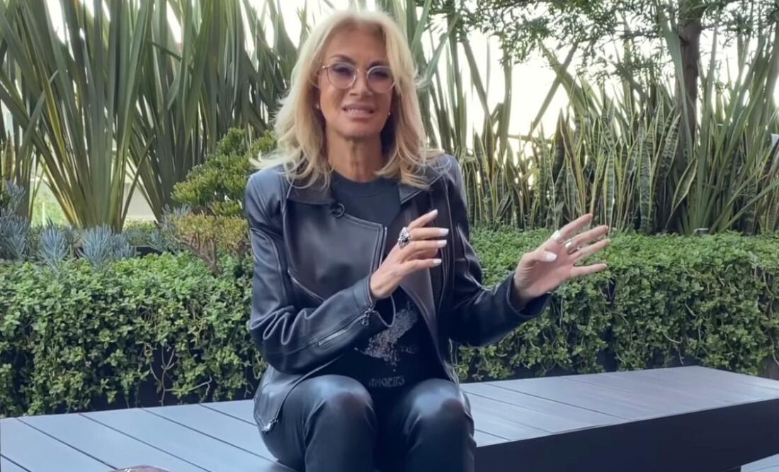 Adela Micha lució sus botas de marca italiana a través de Instagram. Foto: Instagram @adelamicha