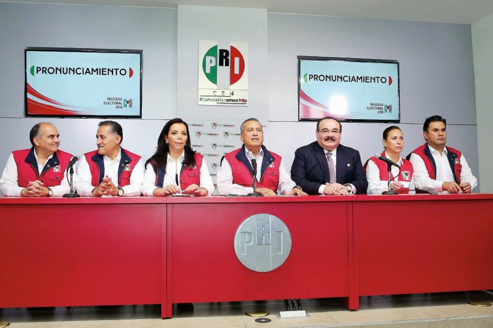 Las sonrisas de Manlio y Anaya