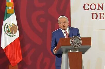 AMLO felicita a “Checo” Pérez y al Atlas por sus triunfos