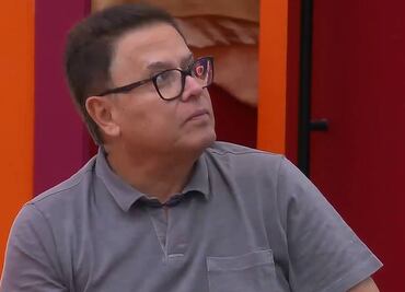 Mario Bezares confiesa qué era en realidad la "bolsita con polvo blanco" que se le cayó al bailar "El gallinazo"